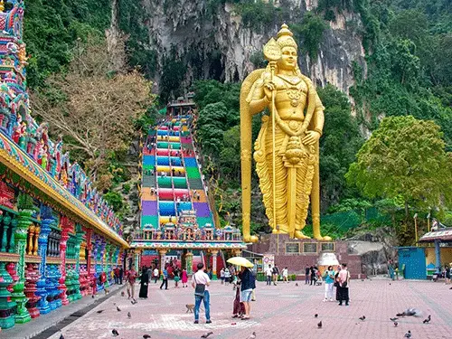 أفضل الأماكن السياحية في ماليزيا للعوائل في 2025 | دليل شامل لرحلة ممتعة مع الأطفال